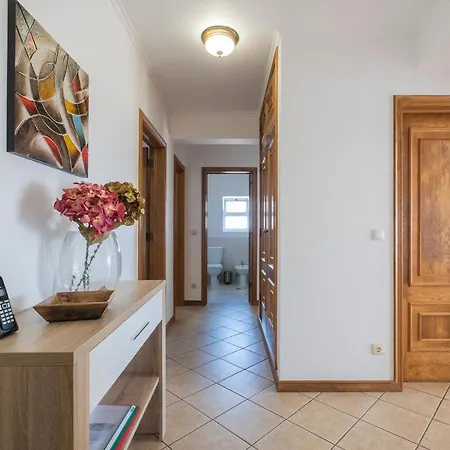 Bellavista Apartment *